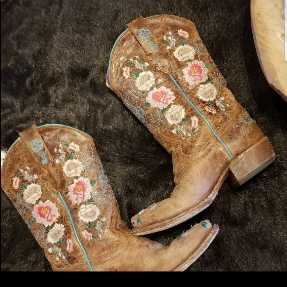 Macie Bean kids Size 1 Boots